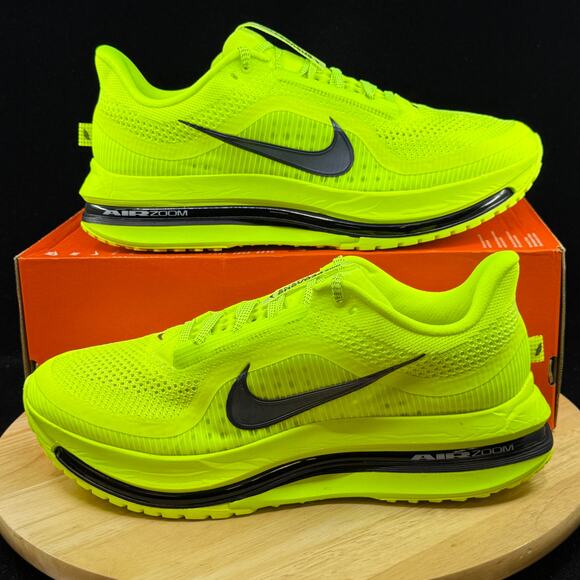 NIKE PEGASUS PREMIUM Size 7.5M/ 9W VOLT STRUCTURE HQ2592-700 VOMERO PLUS RARE main image 4